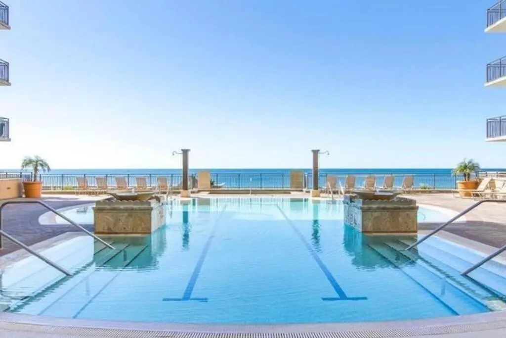 Beautiful Beach Condo - Luxury Living At Its Best Panama City Beach